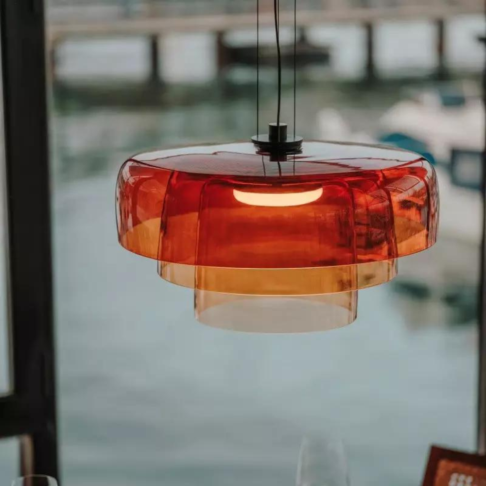 Hanglamp van Hemels Glas – Tijdloze Elegantie-light decor-De Bazelaar