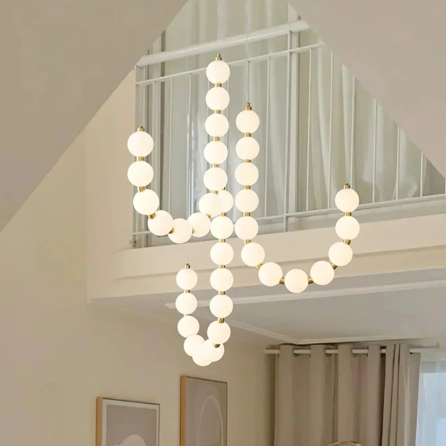Elegante Luxe Kroonluchter met Uniek Design-light decor-De Bazelaar