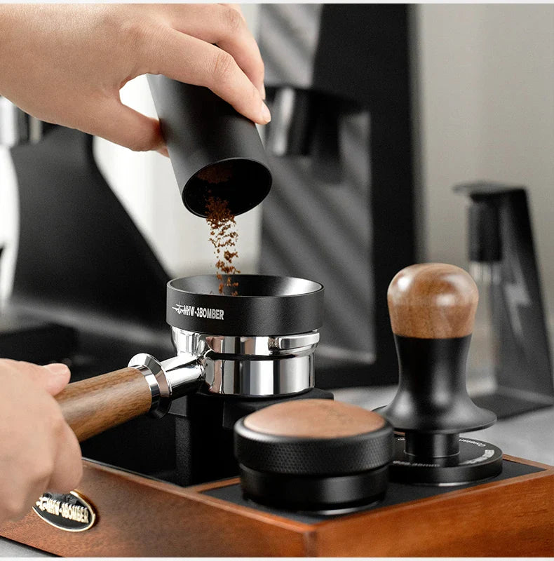 Magnetische Espresso Doseer Trechter - Perfecte Precisie - Gemakkelijk in Gebruik-Coffee & Tea-De Bazelaar