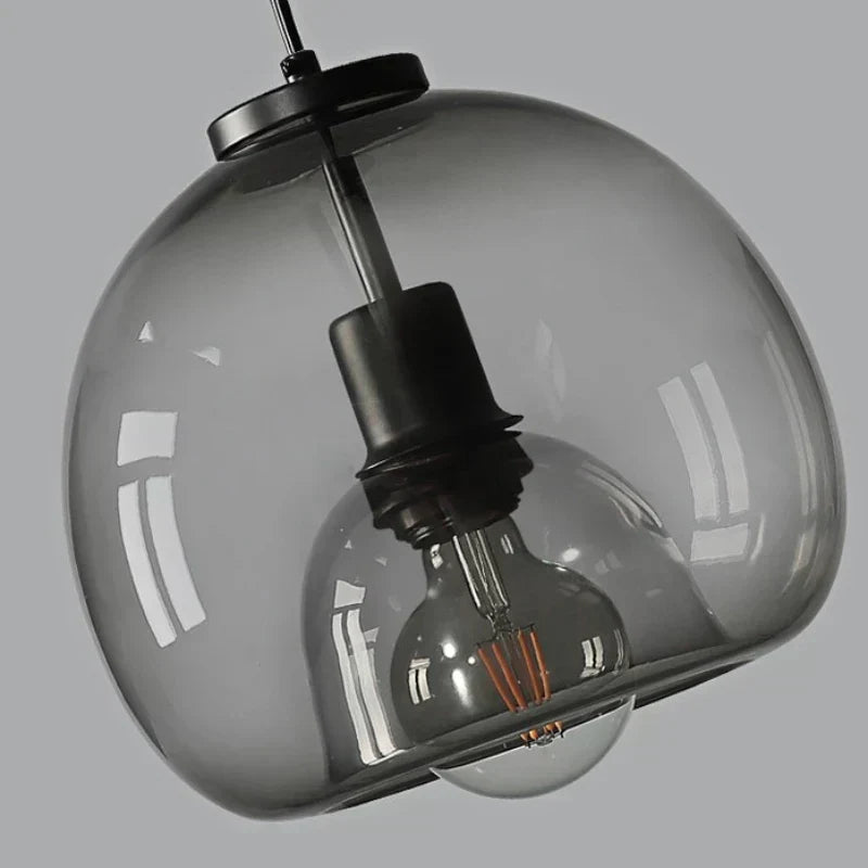 Moderne glazen hanglamp voor sfeervolle verlichting-light decor-De Bazelaar