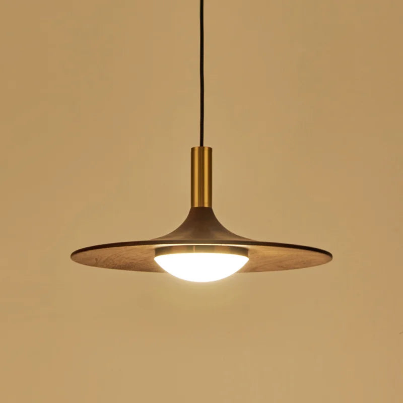Noorse Notenhouten Hanglamp – Stijlvol, Modern & Energiezuinig-lamp-De Bazelaar