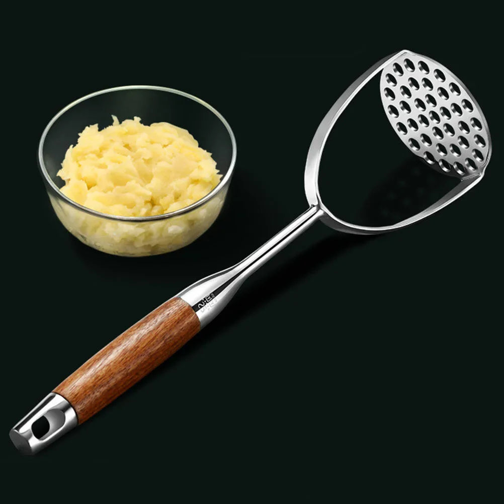 RVS Aardappelstamper - Houten Handvatten - Duurzaam en Efficiënt-Kitchen Tools and Accessories-De Bazelaar