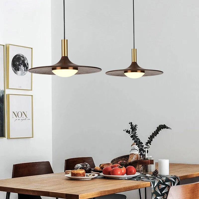 Noorse Notenhouten Hanglamp – Stijlvol, Modern & Energiezuinig-lamp-De Bazelaar