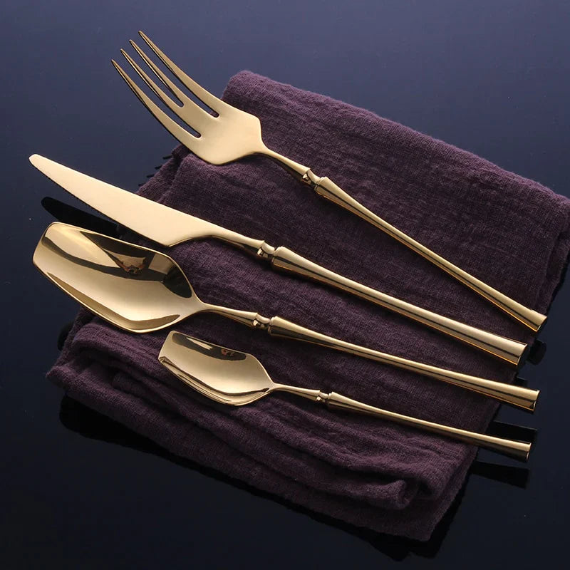 Egyptisch Geïnspireerd Bestekset - Elegantie & Duurzaamheid voor Eettafel-Cutlery Sets-De Bazelaar