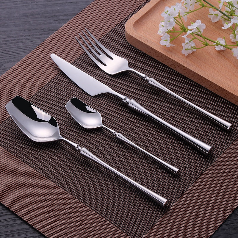 Egyptisch Geïnspireerd Bestekset - Elegantie & Duurzaamheid voor Eettafel-Cutlery Sets-De Bazelaar