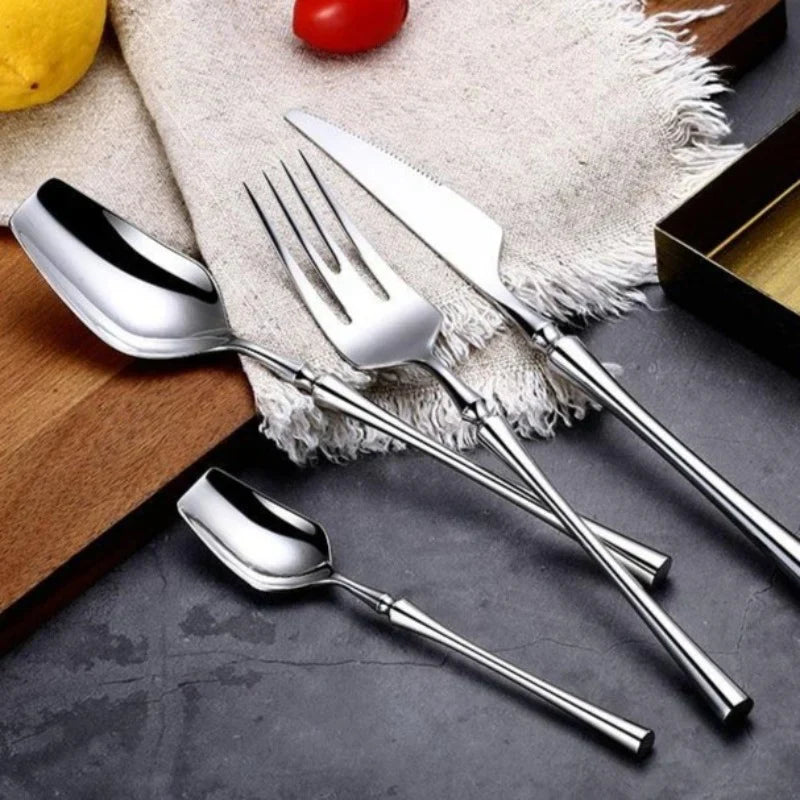 Egyptisch Geïnspireerd Bestekset - Elegantie & Duurzaamheid voor Eettafel-Cutlery Sets-De Bazelaar