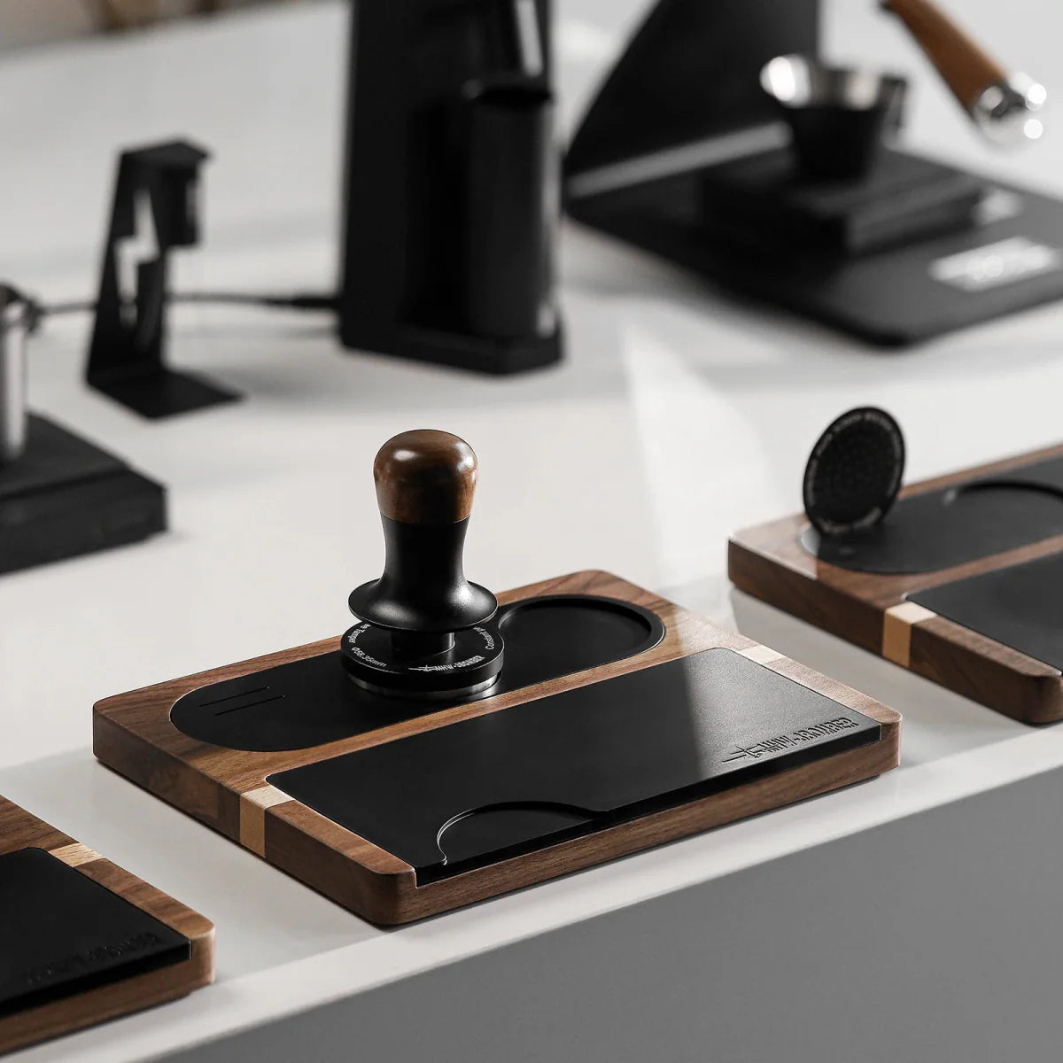 Espresso Tampstation - Houten Basis met Siliconen Pad-Coffee & Tea-De Bazelaar