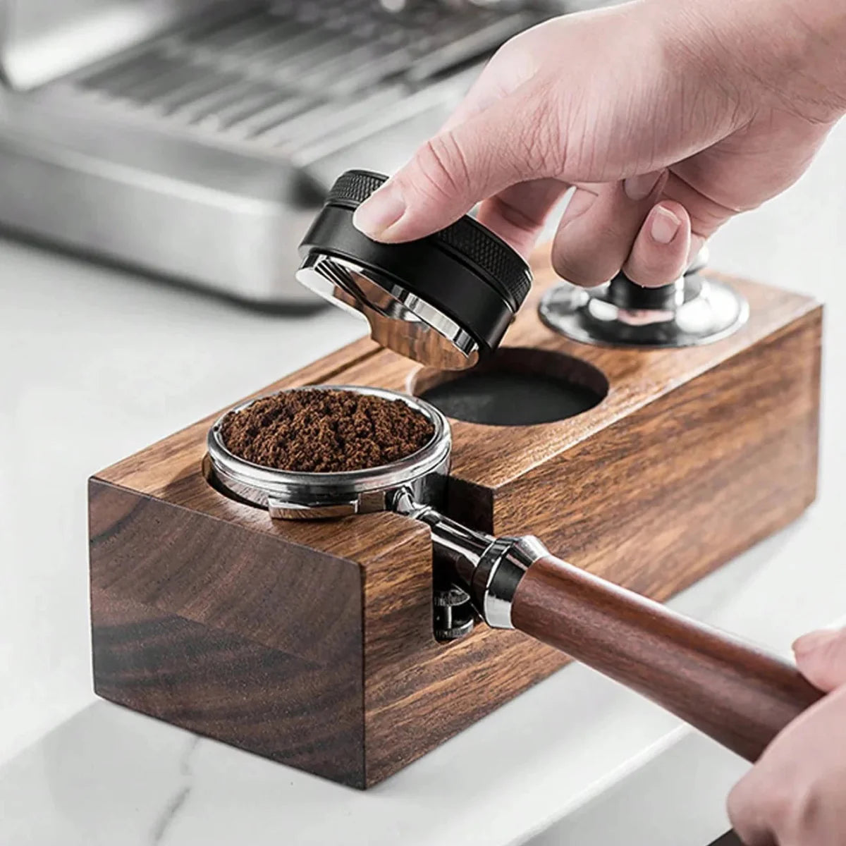 Espresso Tamper Station - Houten Portafilter Houder - Perfecte Druk - Stijlvol Ontwerp-Coffee & Tea-De Bazelaar