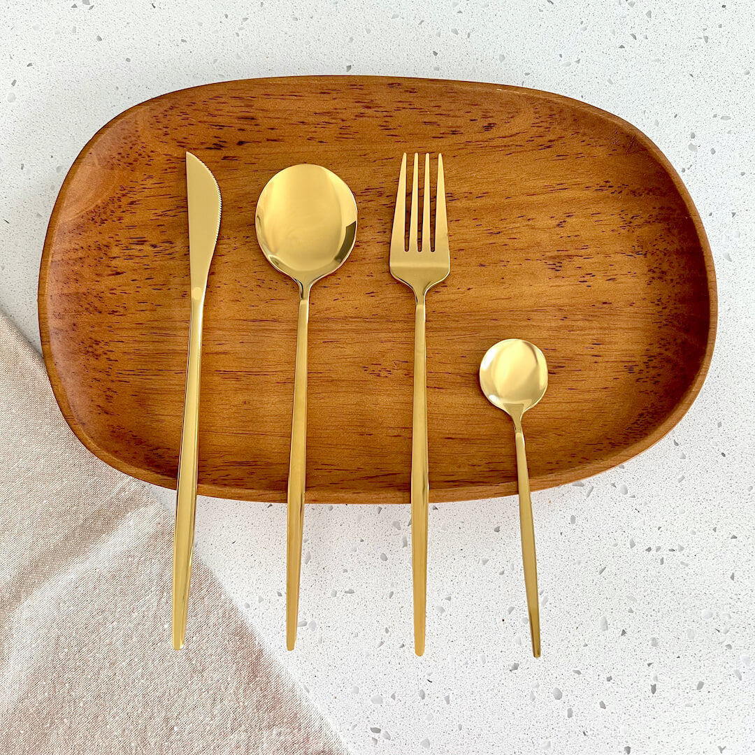 Strakke Gouden Bestekset - Elegantie voor Elke Eetervaring-Cutlery Sets-De Bazelaar