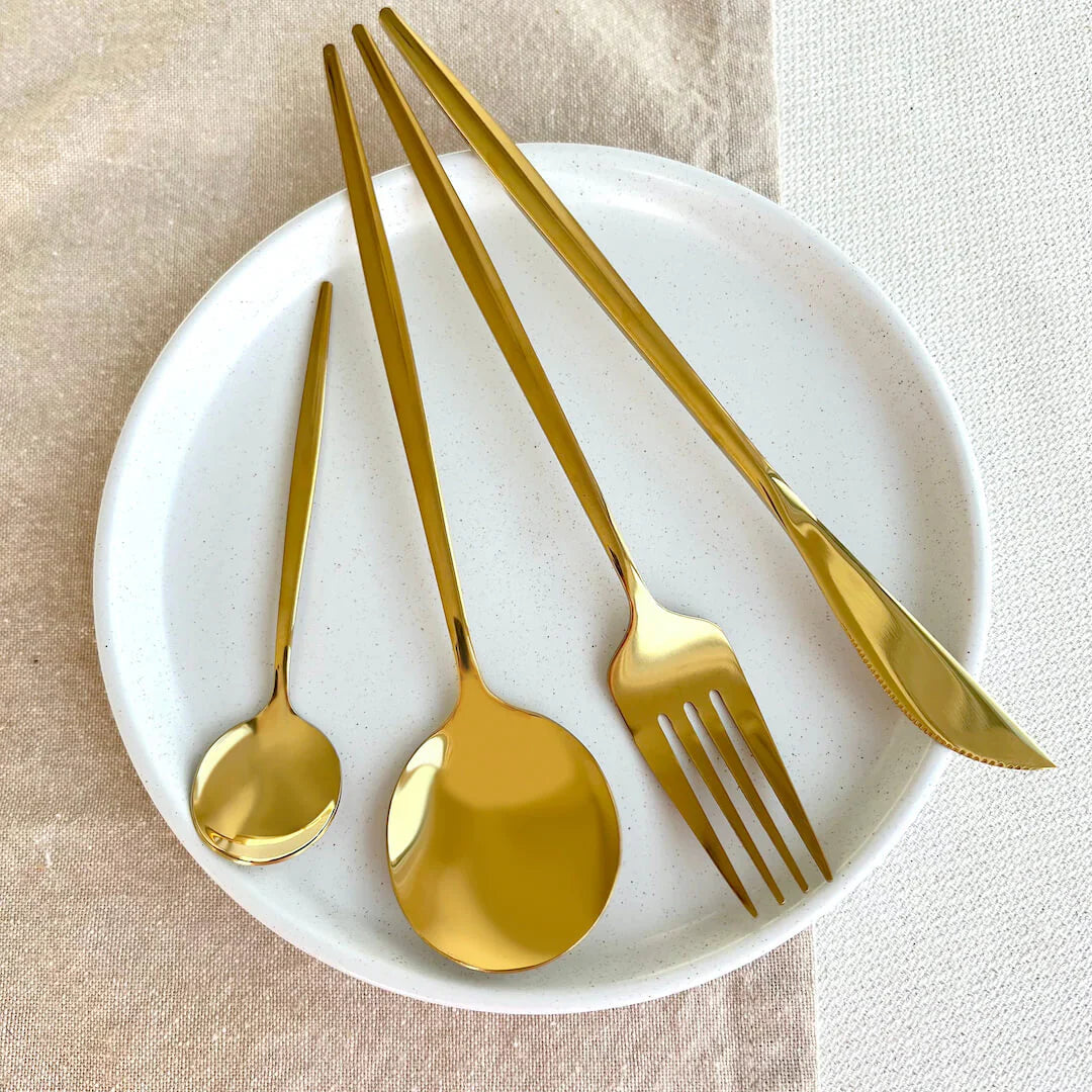 Strakke Gouden Bestekset - Elegantie voor Elke Eetervaring-Cutlery Sets-De Bazelaar