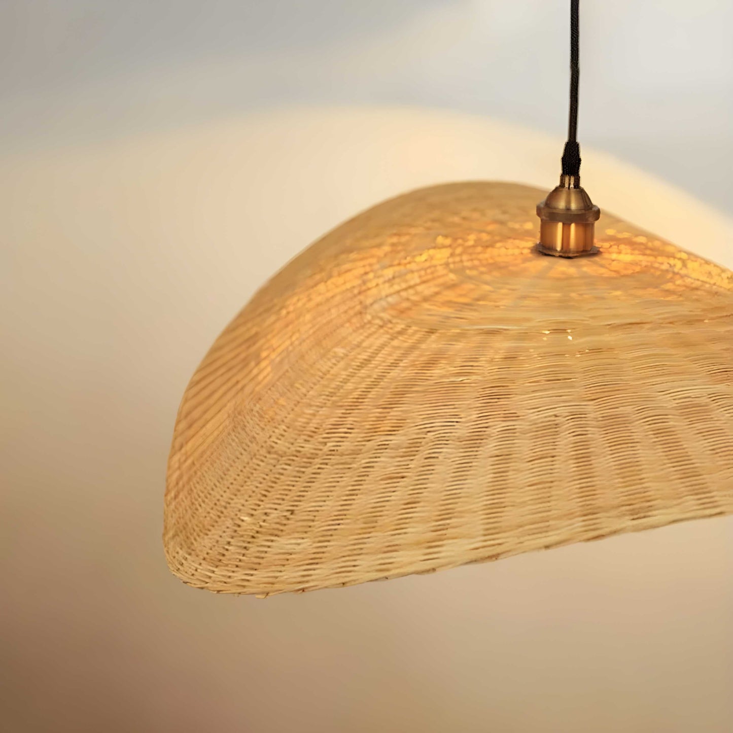 Hanglamp De Straling van Schaduwen – Tijdloos en Elegant-light decor-De Bazelaar