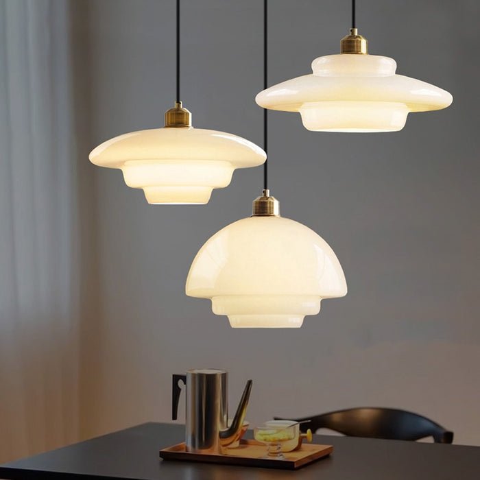 Elegante Hanglamp met Wit Glazen Scherm-light decor-De Bazelaar