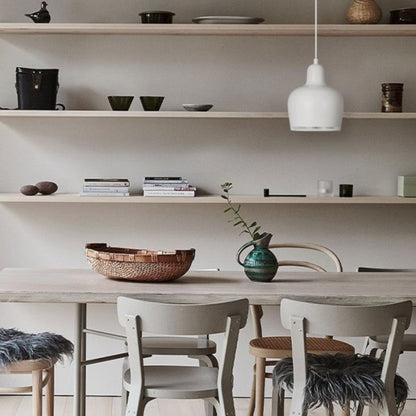 Gouden Klokvormige Hanglamp – Elegantie en Functionele Verlichting-light decor-De Bazelaar