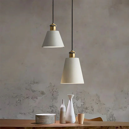 Scandinavische plafondlamp met modern design-light decor-De Bazelaar