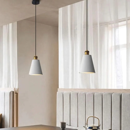 Scandinavische plafondlamp met modern design-light decor-De Bazelaar