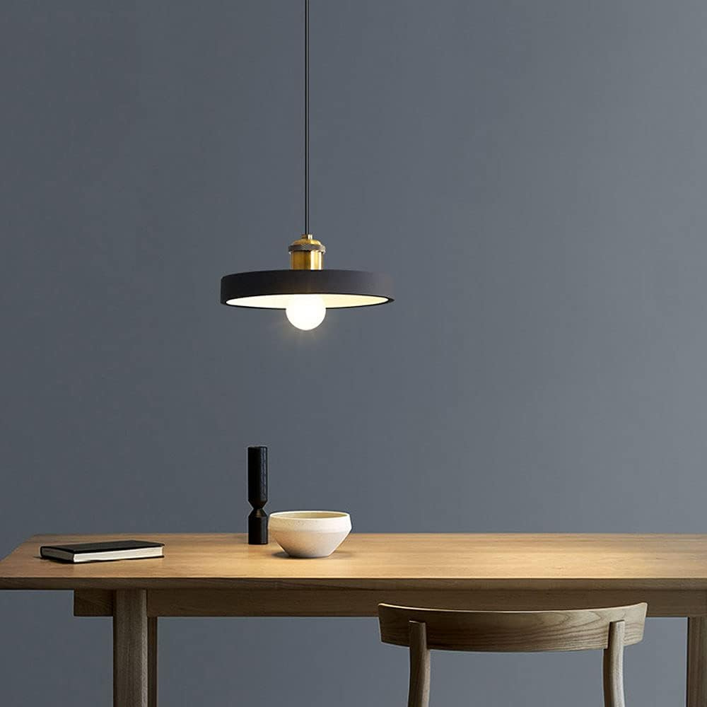 Scandinavische plafondlamp met modern design-light decor-De Bazelaar