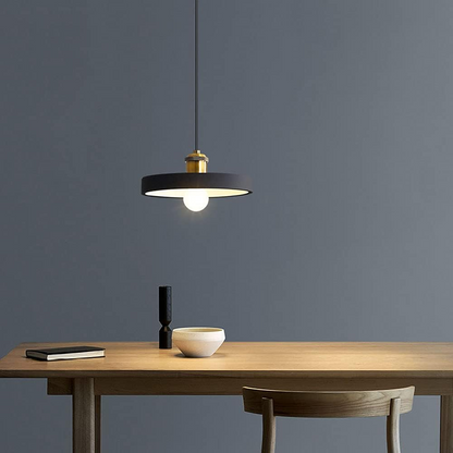 Scandinavische plafondlamp met modern design-light decor-De Bazelaar