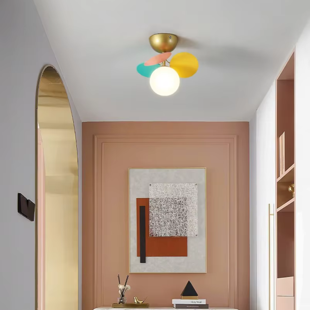 Stralende Plafondlamp voor Elegante Verlichting-light decor-De Bazelaar