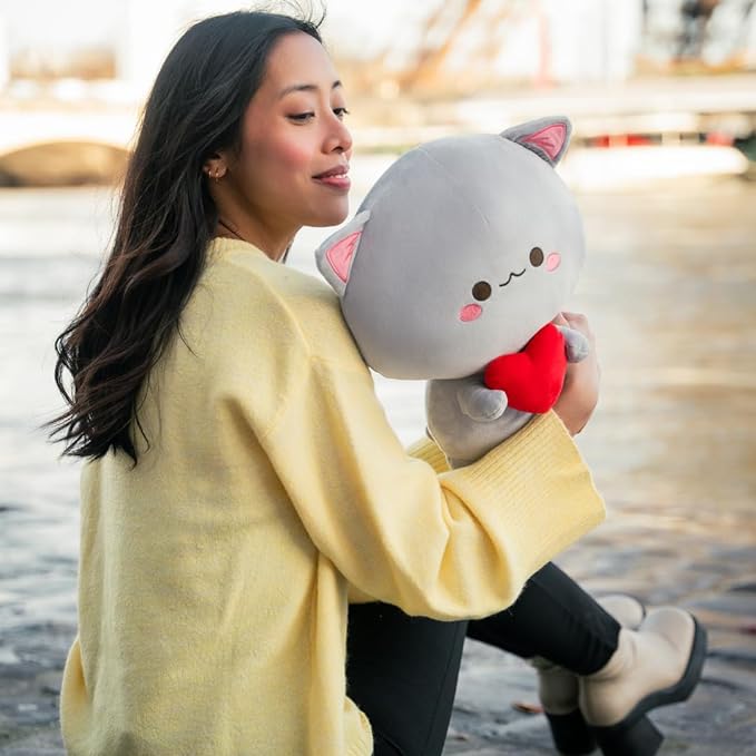 Zachte Grijze Kat - Perfecte Knuffel voor Iedereen-Kind-De Bazelaar