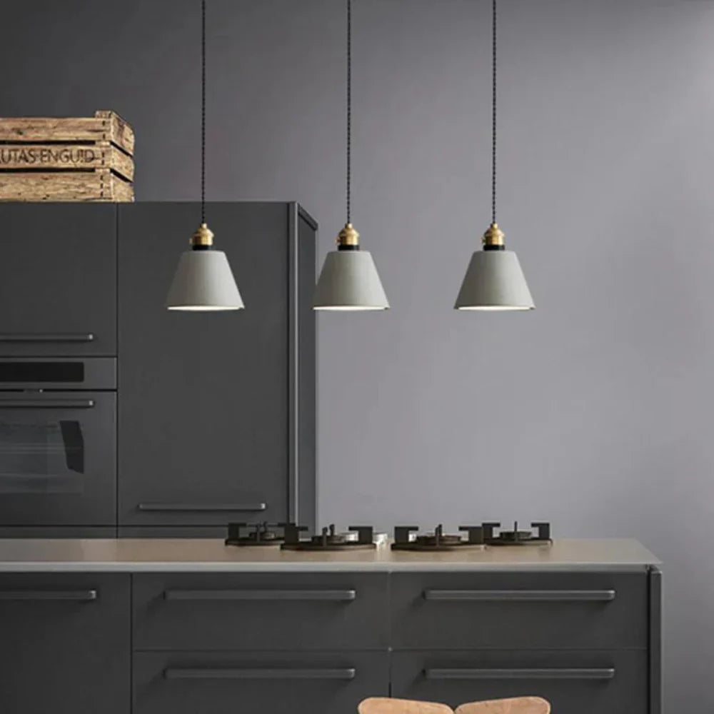 Scandinavische plafondlamp met modern design-light decor-De Bazelaar
