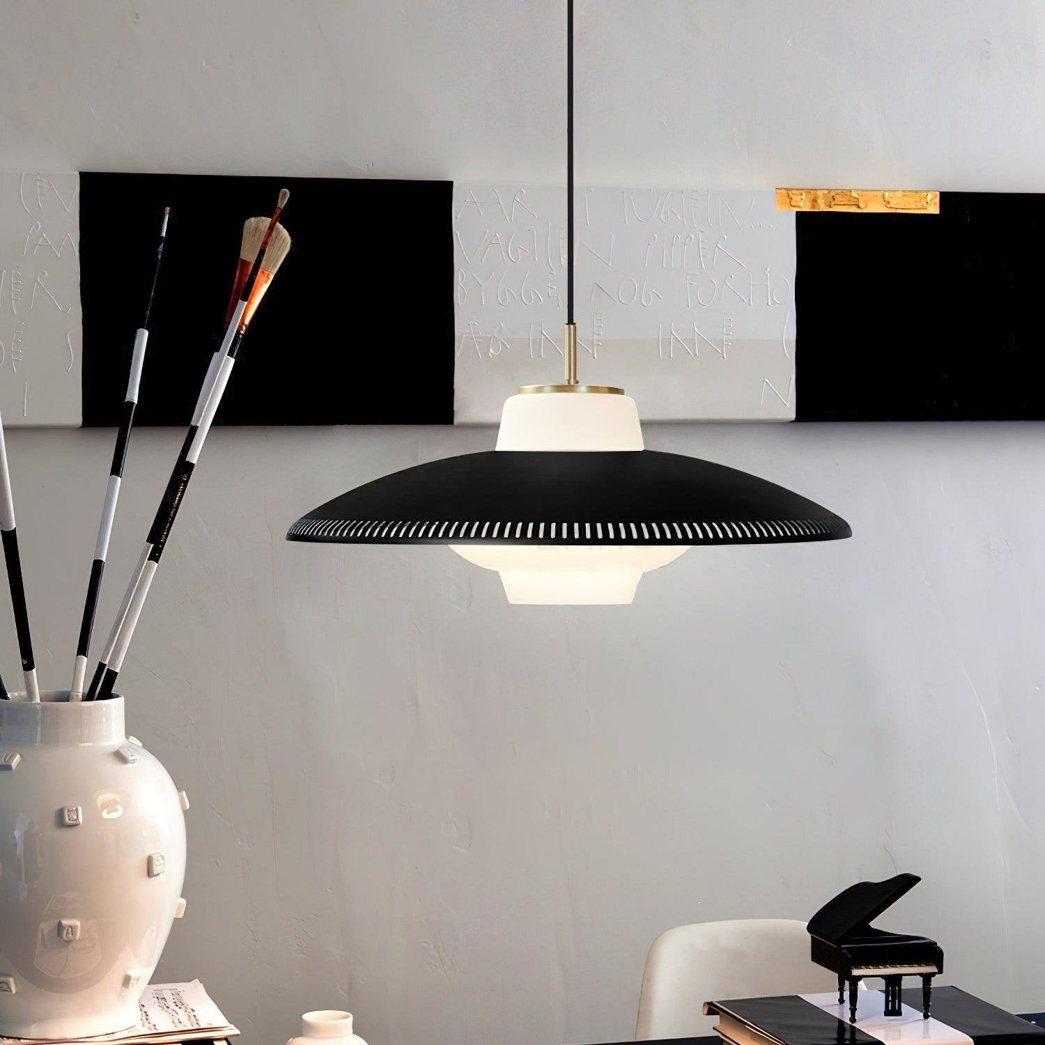 Alien Frisbee Hanglamp - Modern & Sfeervol Design-light decor-De Bazelaar