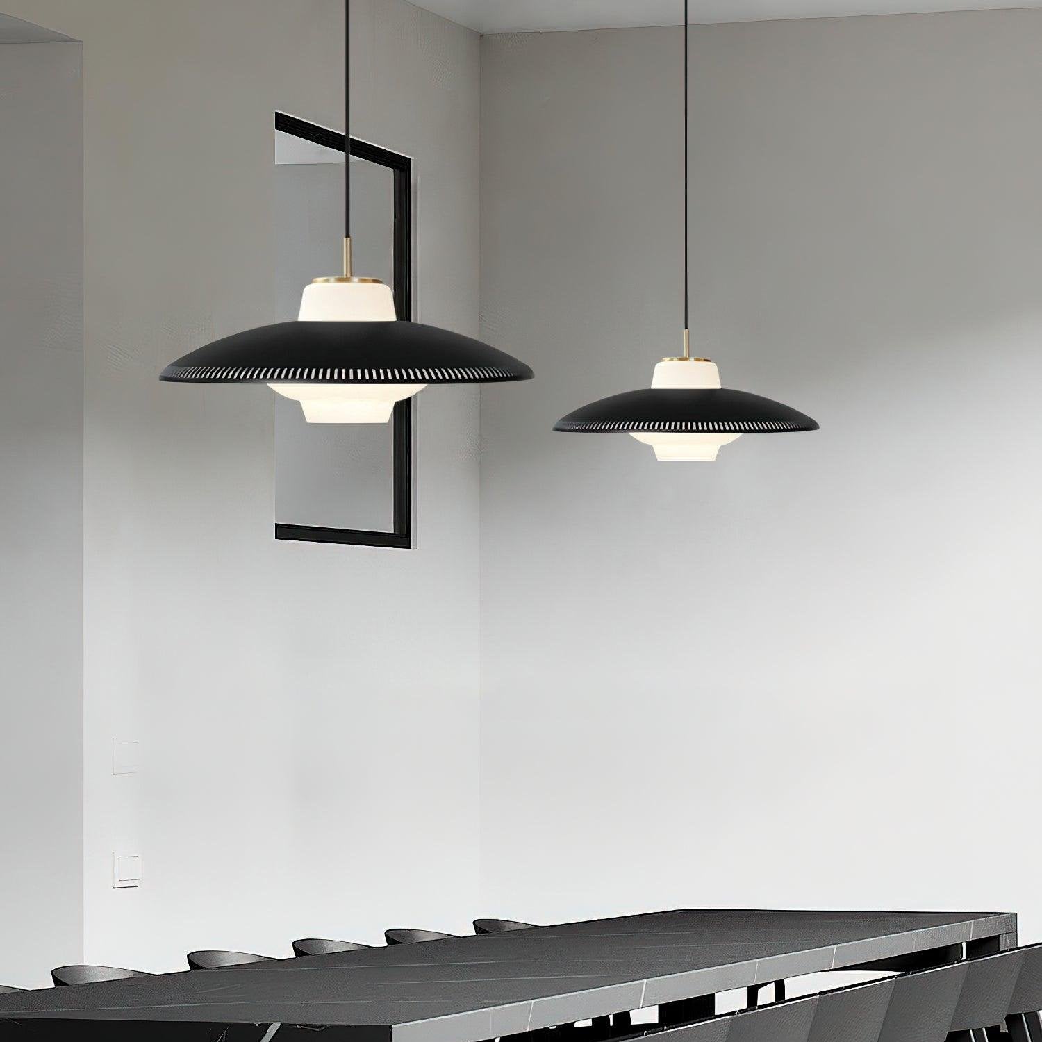 Alien Frisbee Hanglamp - Modern & Sfeervol Design-light decor-De Bazelaar