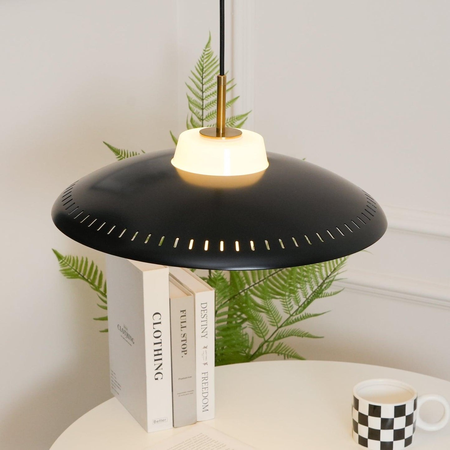 Alien Frisbee Hanglamp - Modern & Sfeervol Design-light decor-De Bazelaar