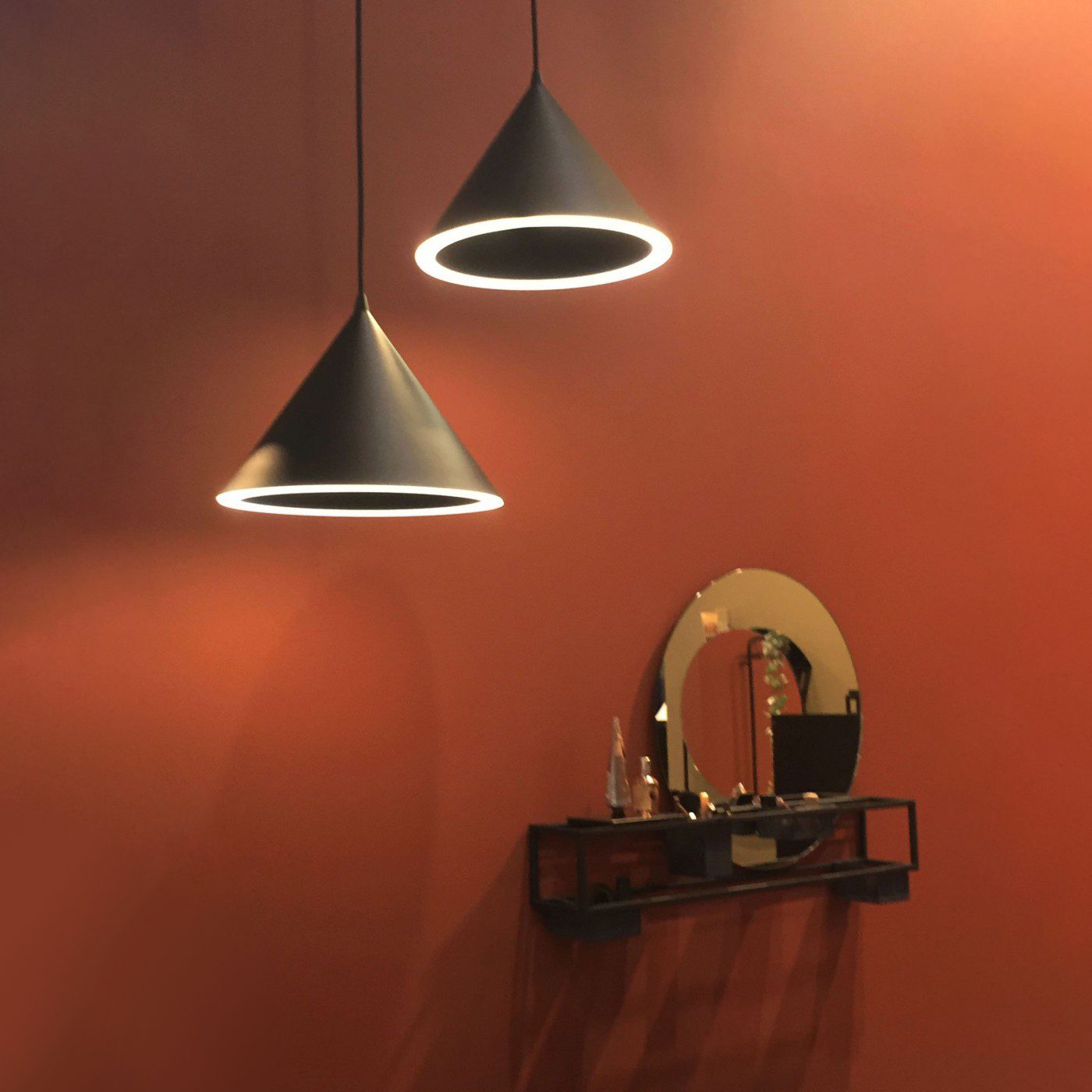 Moderne LED Ringhanglamp met Kegelvormig Design-light decor-De Bazelaar
