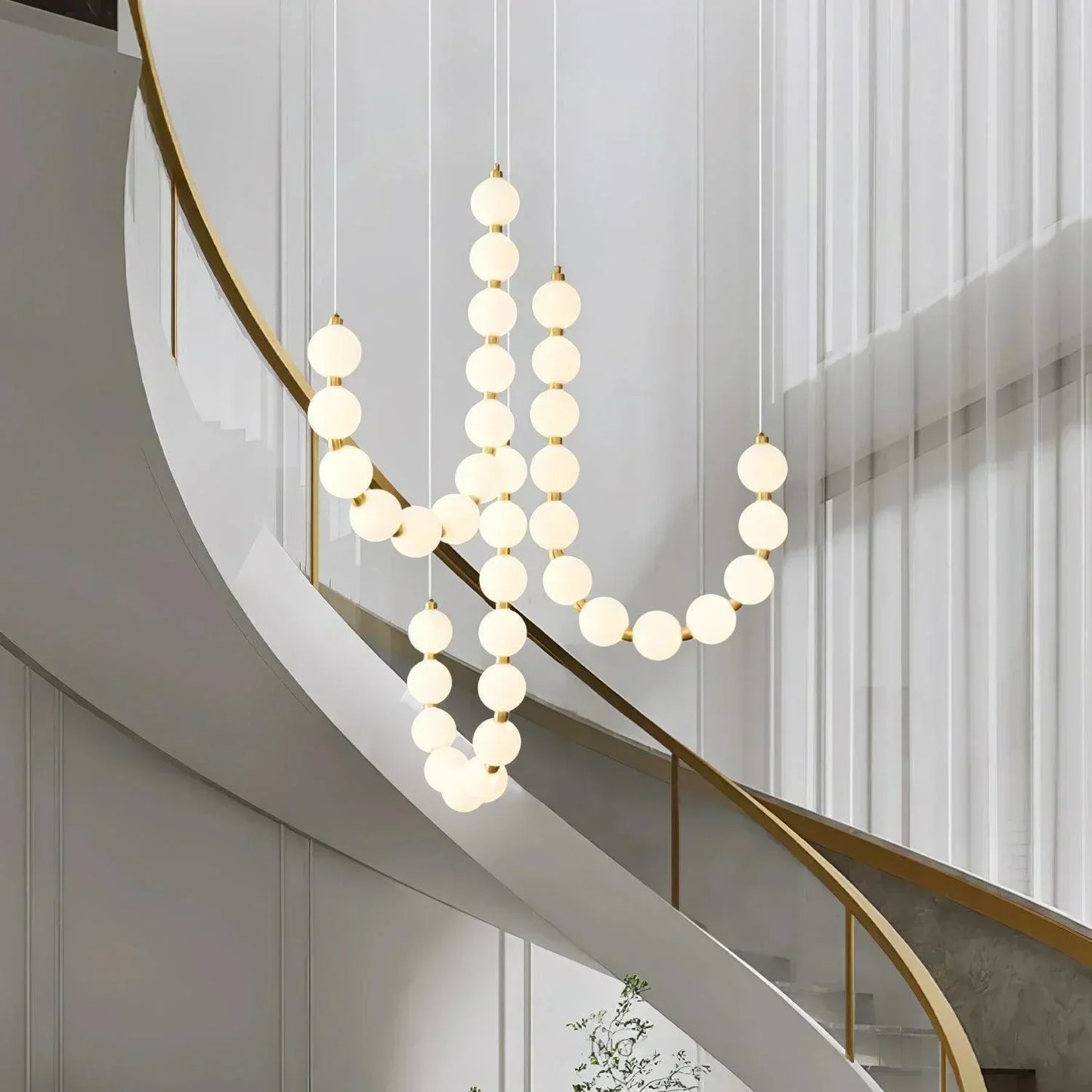 Elegante Luxe Kroonluchter met Uniek Design-light decor-De Bazelaar