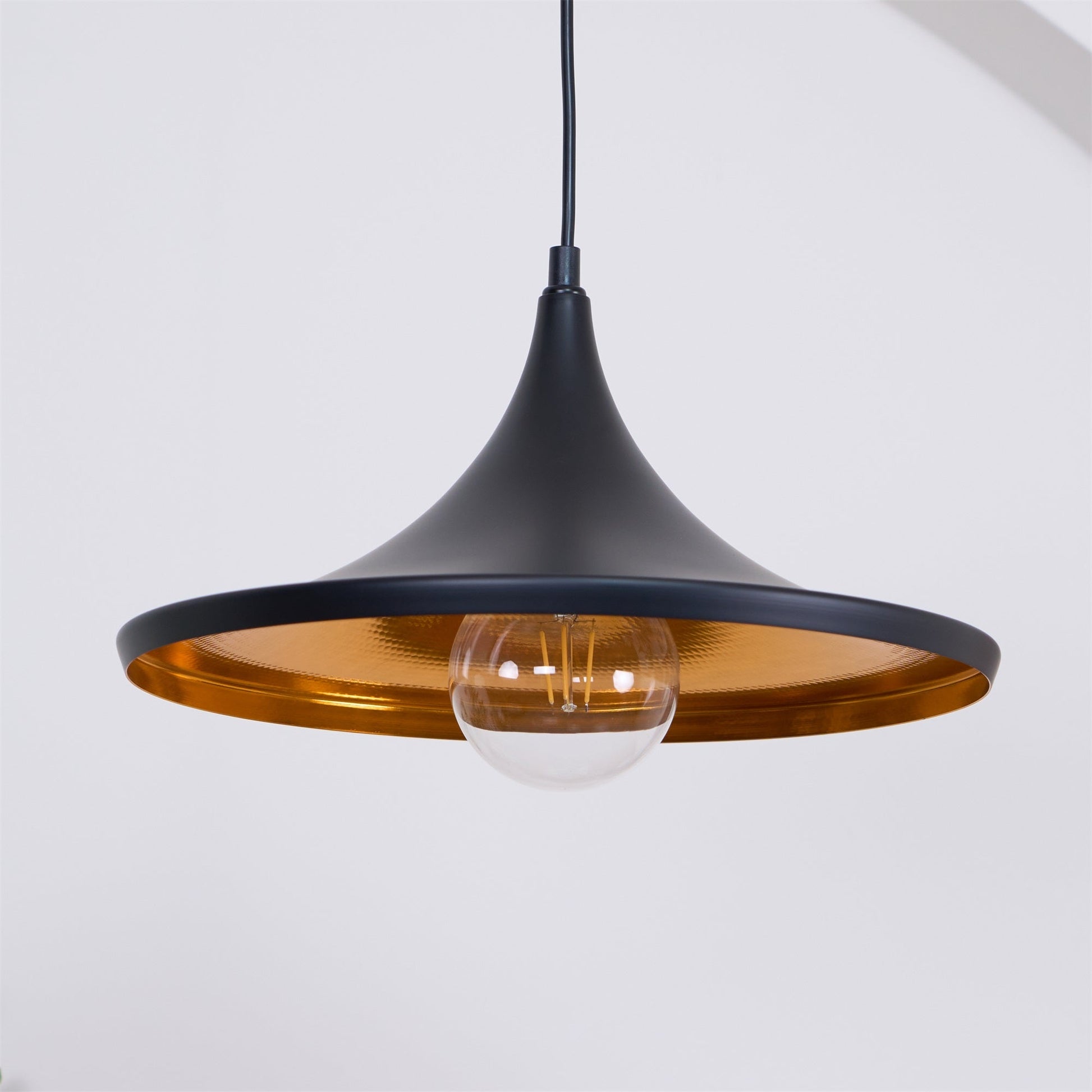 Elegante Beat Hanglamp - Tijdloze Stijl met Perfecte Verlichting-light decor-De Bazelaar