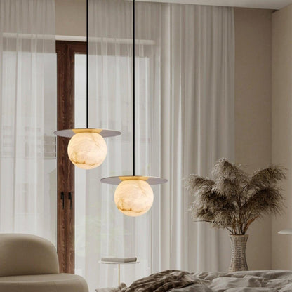 Luxe Sferische Tafellamp van Messing en Alabaster-light decor-De Bazelaar