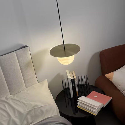 Luxe Sferische Tafellamp van Messing en Alabaster-light decor-De Bazelaar