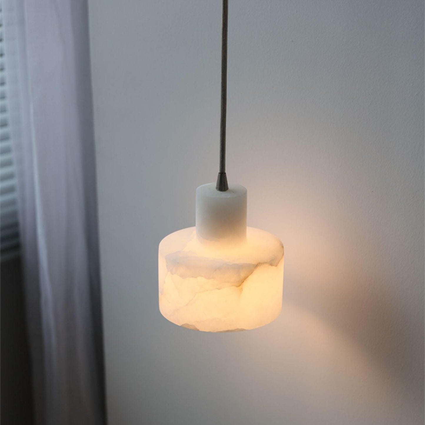 Cilindrische Hanglamp in Alabaster – Elegant en Uniek-light decor-De Bazelaar