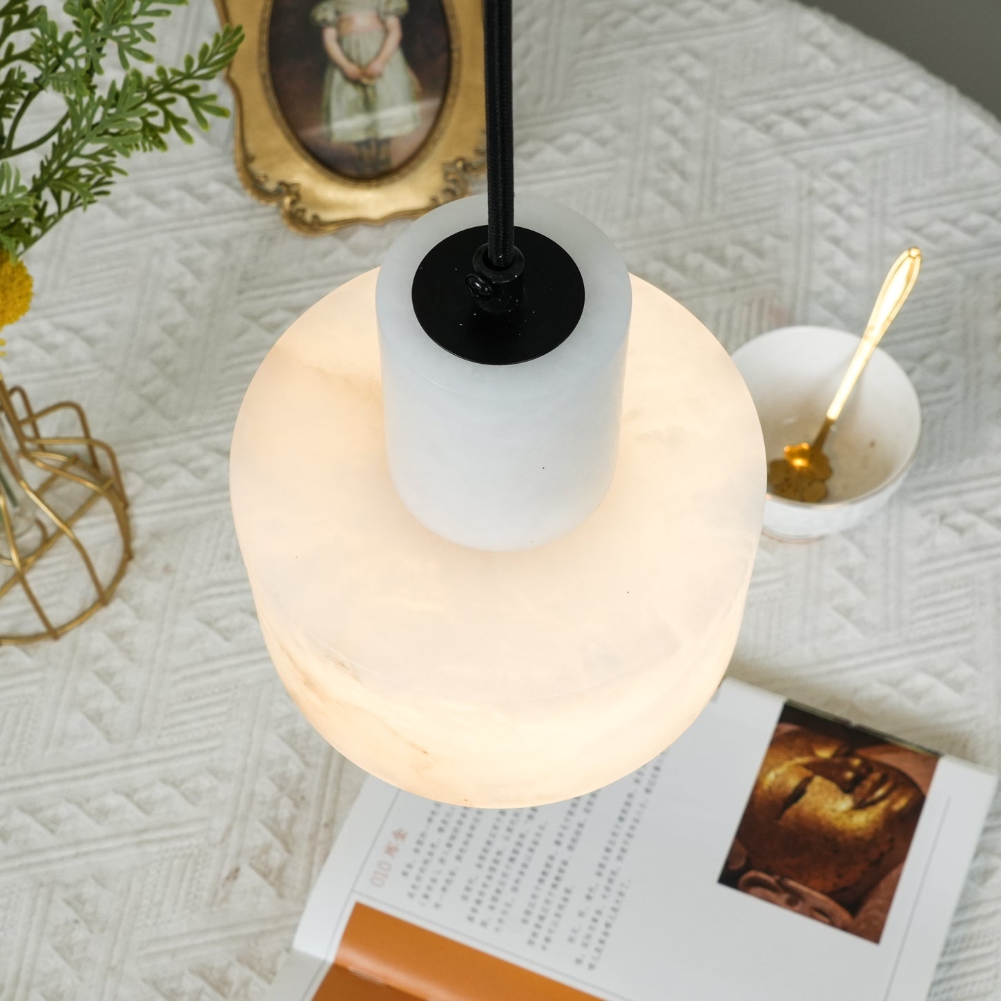 Cilindrische Hanglamp in Alabaster – Elegant en Uniek-light decor-De Bazelaar