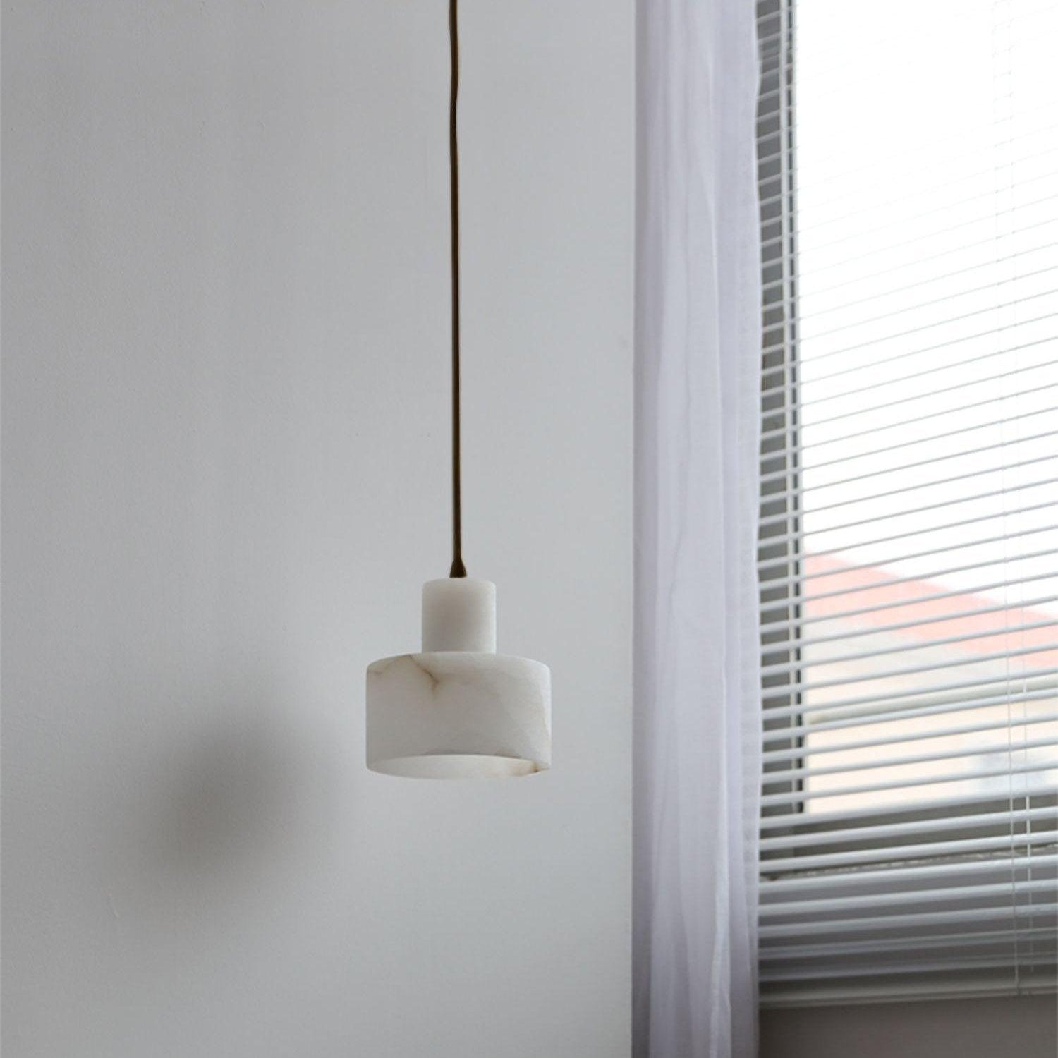 Cilindrische Hanglamp in Alabaster – Elegant en Uniek-light decor-De Bazelaar