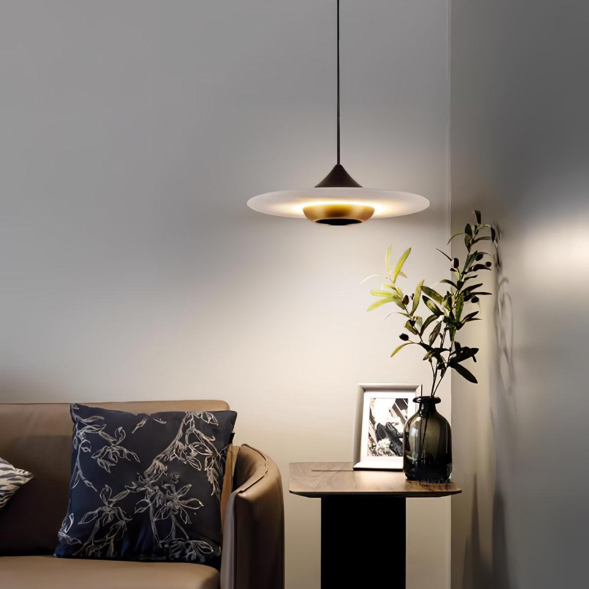 Moderne Hanglamp met Marmerdetails-Ceiling Lights-De Bazelaar