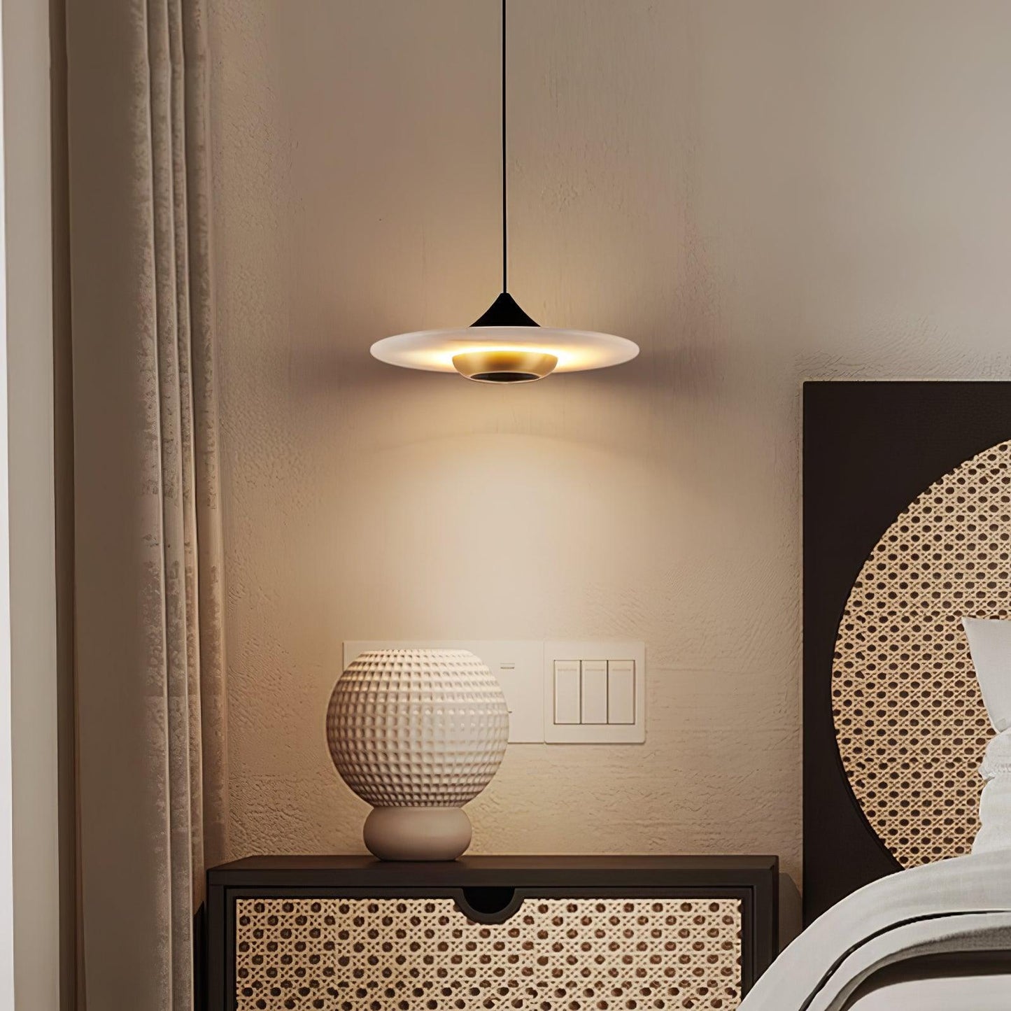 Moderne Hanglamp met Marmerdetails-Ceiling Lights-De Bazelaar