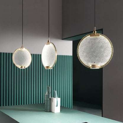 Horo Hanglamp – Elegant Messing & Getint Glas-light decor-De Bazelaar