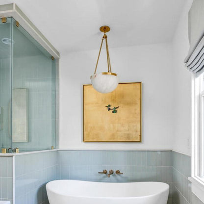 Luxe Albast Kroonluchter met Gouden Details-light decor-De Bazelaar