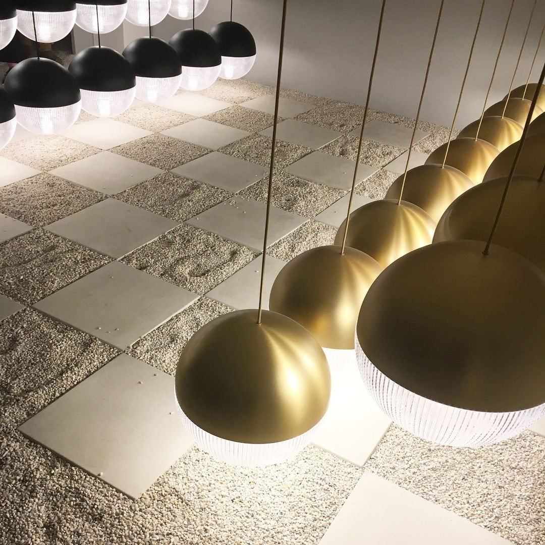 Suspended Lens Flair Hanglamp – Luxe & Innovatief Design-light decor-De Bazelaar