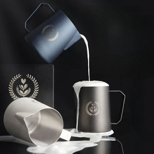 Latte Art Melkkan - Perfect voor Cappuccino & Koffie-Coffee & Tea-De Bazelaar