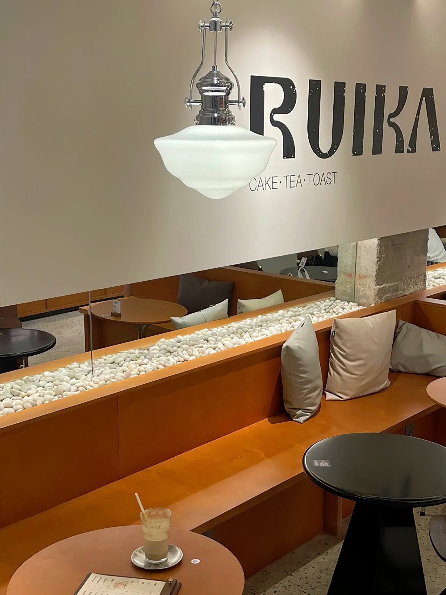 Klassieke School Hanglamp met LED – Tijdloos en Energiezuinig-lamp-De Bazelaar