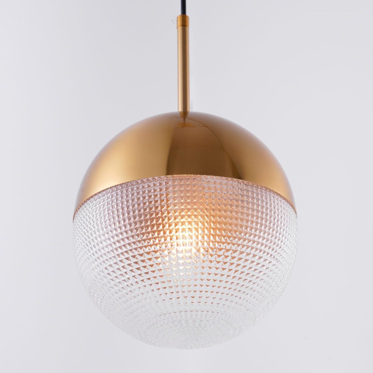 Suspended Lens Flair Hanglamp – Luxe & Innovatief Design-light decor-De Bazelaar
