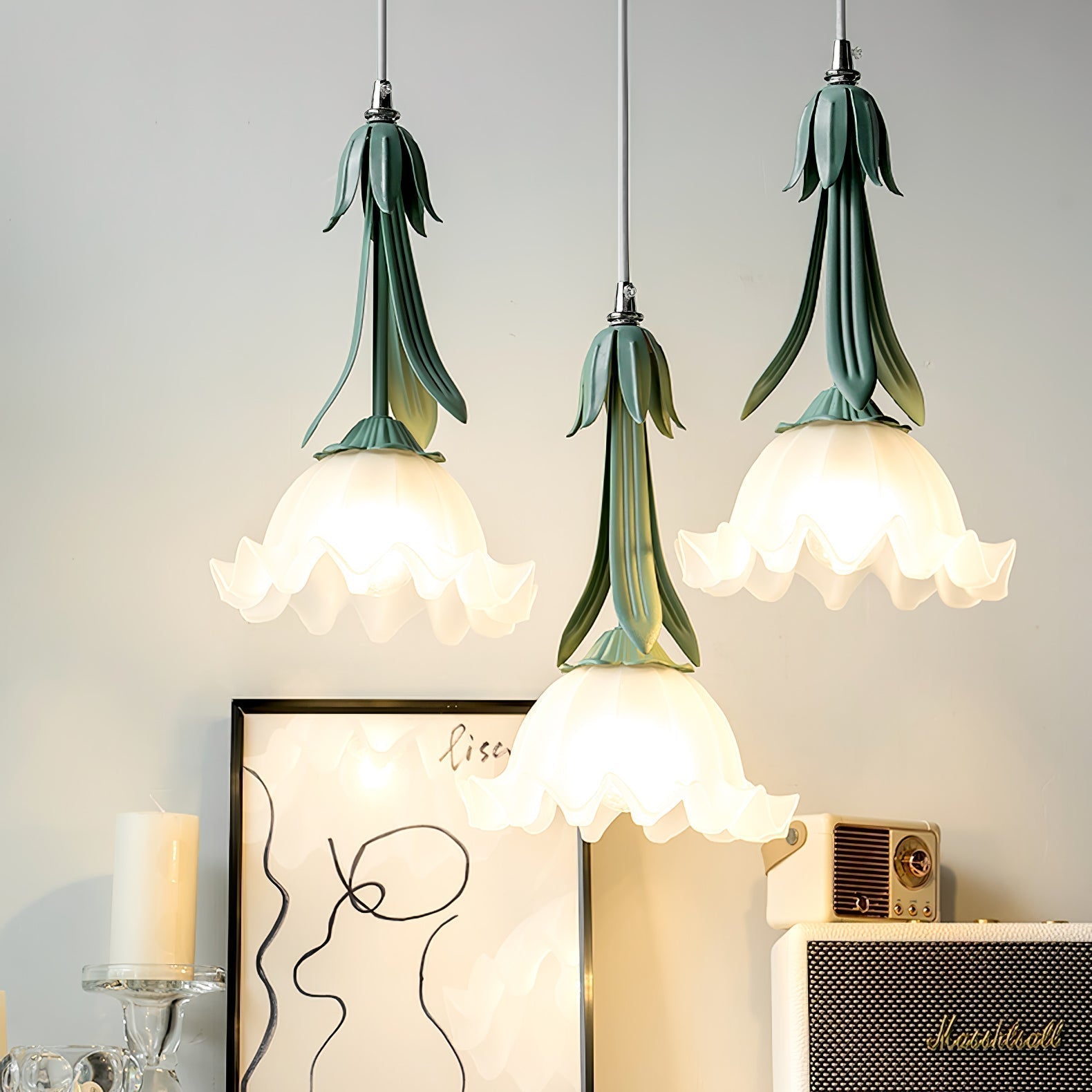 Hanglamp met Bloemenpatroon - LED en Elegant-light decor-De Bazelaar