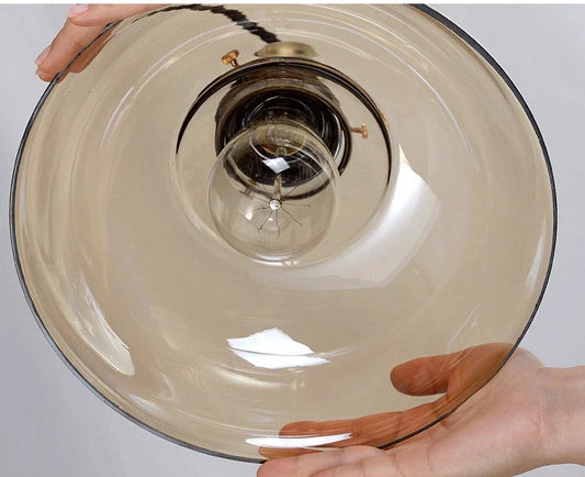 Klassieke Scandinavische Hanglamp – Tijdloze Elegantie-light decor-De Bazelaar