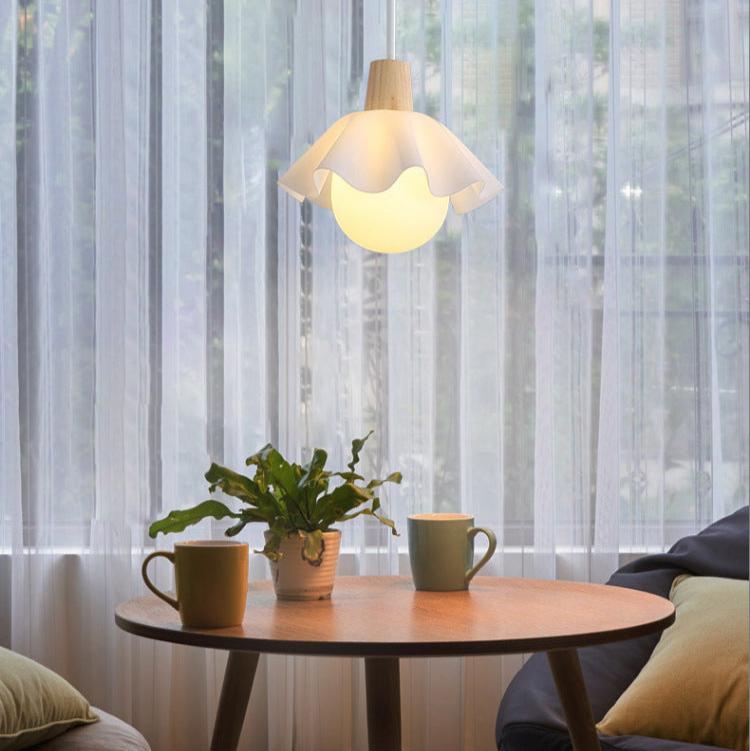 Noordse Houten Hanglamp – Minimalistisch & Verfijnd-light decor-De Bazelaar