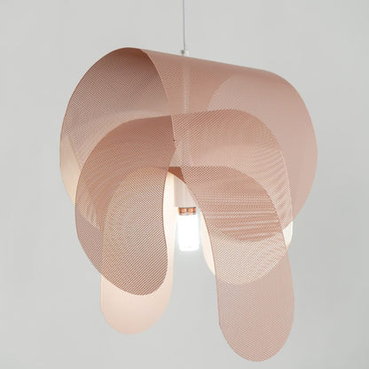 Geperforeerde metalen hanglamp in elegante rosé afwerking