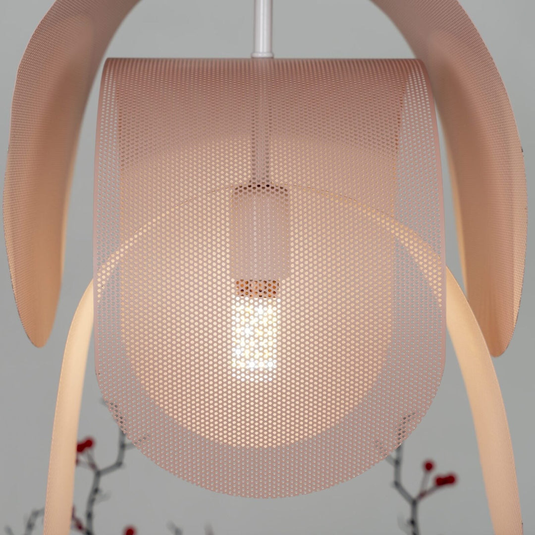 Geperforeerde metalen hanglamp in elegante rosé afwerking
