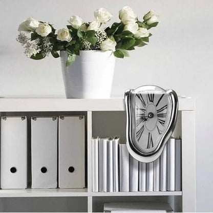 Smeltende Klok - Surrealistische Stijl - Uniek Decoratief Kunstwerk-Wall Clocks-De Bazelaar