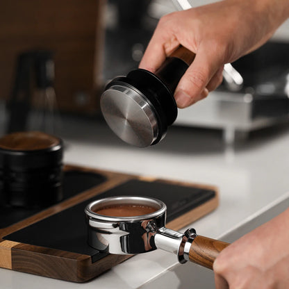 Spring Loaded MHW-3BOMBER - Krachtige Espresso Tamper - Perfecte Extractie-Coffee & Tea-De Bazelaar